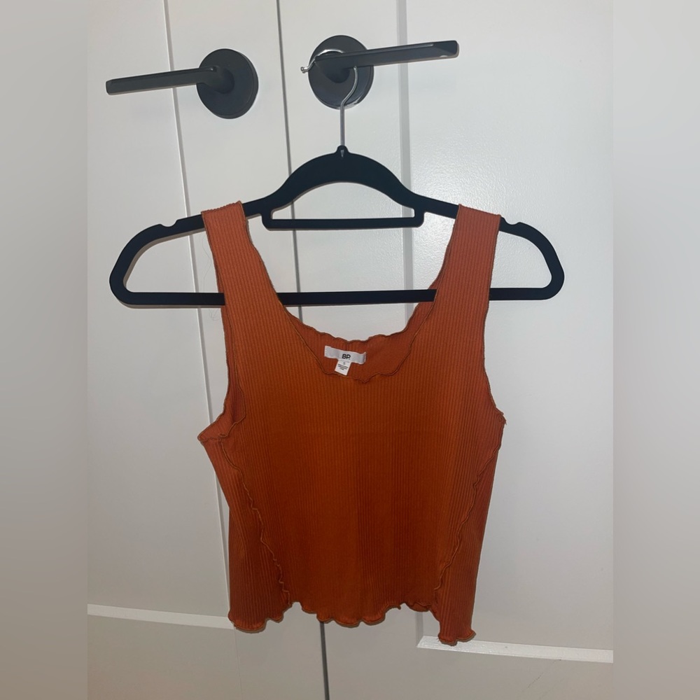 burnt orange crop tank